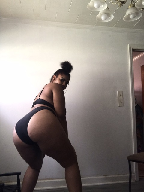 keishaortizzzz OnlyFans Leaked Photos and Videos 

 picture 2