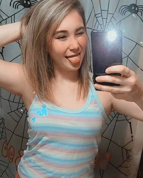 kelsi_babe OnlyFans Leaked (4 Photos and 1 Videos) 

 picture 2