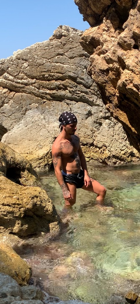 View kendri04 OnlyFans content for free 

 picture 2