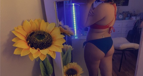 keykey8 OnlyFans Leak (2 Photos and 2 Videos) 

 picture 2