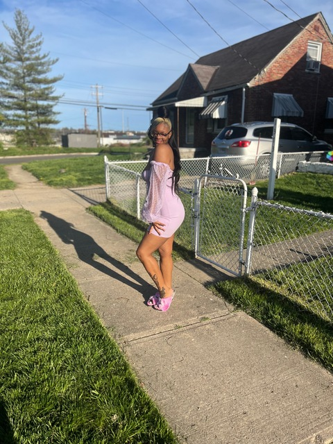 keyshalay.lay (Keyshalay) OnlyFans Leaked Pictures and Videos 

 picture 2