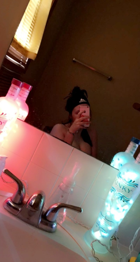 View Kezzy (kezzykae) OnlyFans 28 Photos and 11 Videos for free 

 picture 2