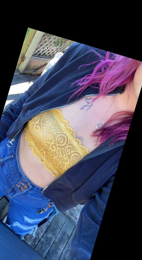 View kiara_spencer19 OnlyFans videos and photos for free 

 picture 2