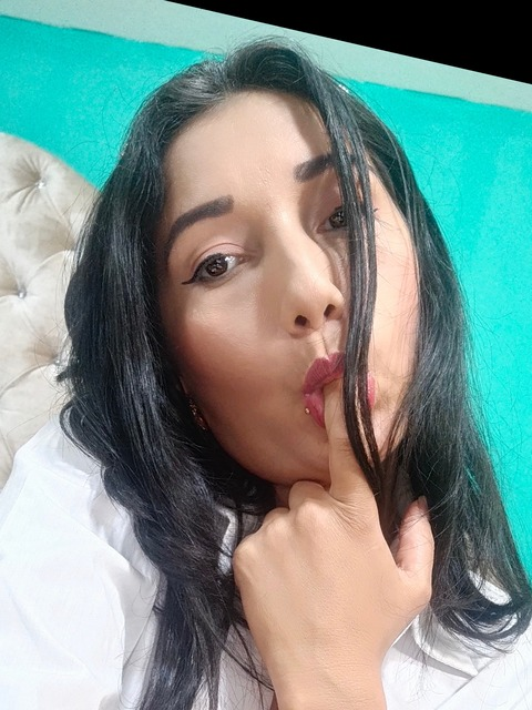 Download kiaracandy2022 OnlyFans content for free 

 picture 2
