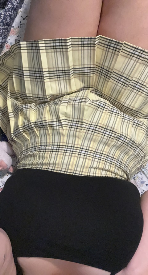 View kiki2319 OnlyFans content for free 

 picture 2