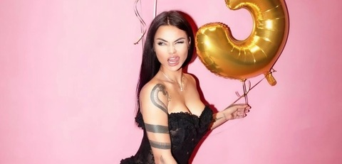 View kingzusje OnlyFans content for free 

 picture 2