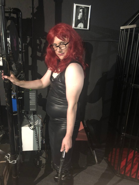 Download kinkyswitch1988 OnlyFans videos and photos free 

 picture 2