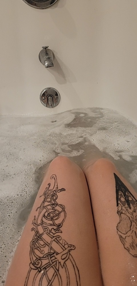 View kinkywitch0924 (Pearl) OnlyFans 10 Photos and 4 Videos leaked 

 picture 2