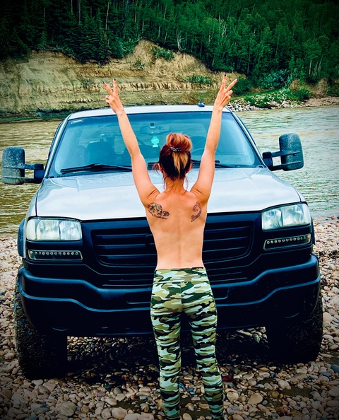 kinsleymae13 OnlyFans Leaks (120 Photos and 9 Videos) 

 picture 2