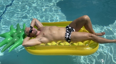 View kirkxxx OnlyFans videos and photos for free 

 picture 2