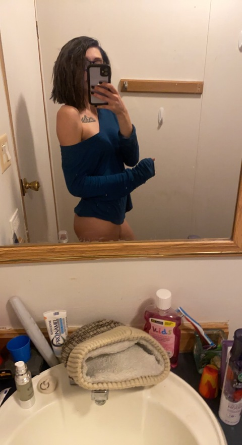 kit-kat1225 (Caitlin) OnlyFans content 

 picture 2