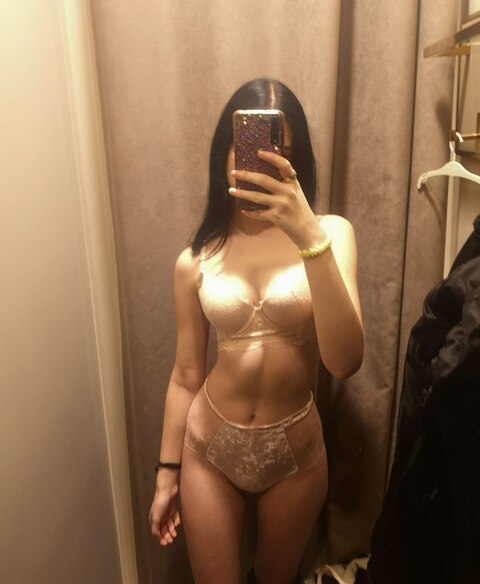 kitafoxy OnlyFans Leak (2 Photos and 1 Videos) 

 picture 2