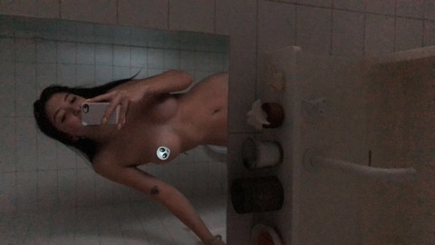 Onlyfans leaks kitchycoosarah 

 picture 2