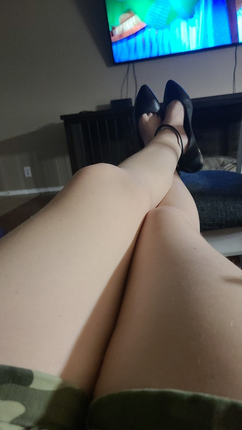 View kitkatkitten OnlyFans content for free 

 picture 2