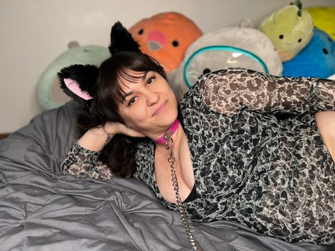 View Lilly Bean (kittencutie420) OnlyFans 44 Photos and 12 Videos for free 

 picture 2