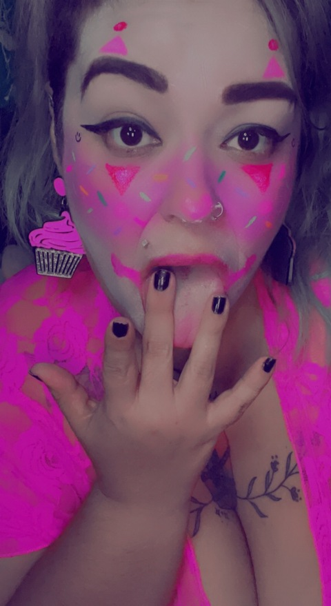 View kittylynne00 OnlyFans videos and photos for free 

 picture 2