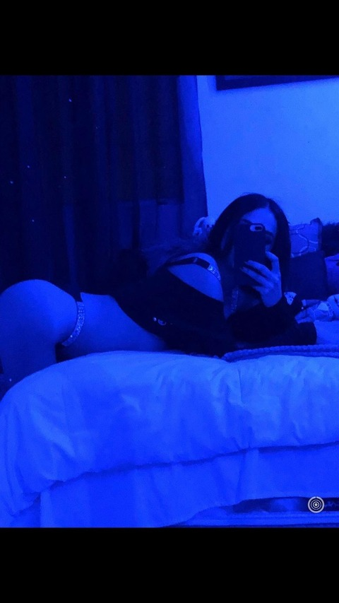 Onlyfans free content kittysiris 

 picture 2