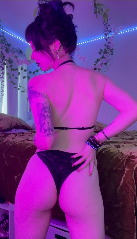 kittyskulll (Kitty Skull 🐱💀) free OnlyFans Leaked Pictures & Videos 

 picture 2