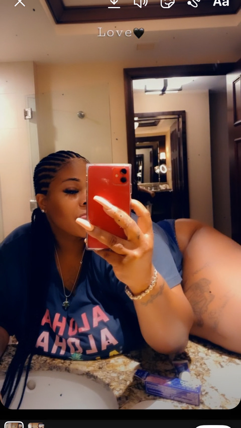 kizzyjuicy OnlyFans Leaked 

 picture 2
