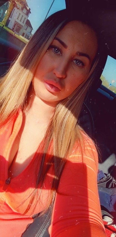 Onlyfans free content klarissaaaa 

 picture 2