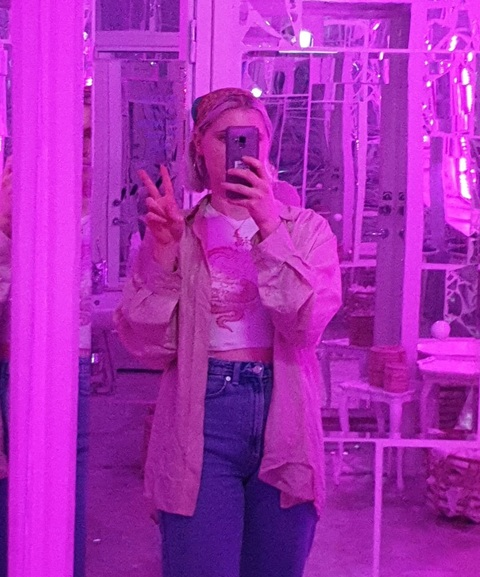 View klealove OnlyFans content for free 

 picture 2