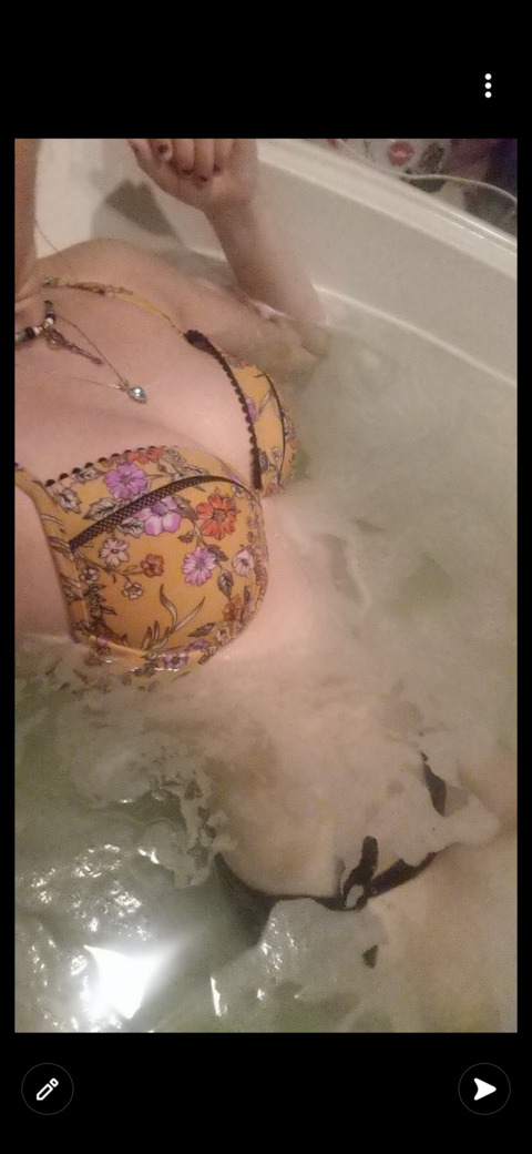 kristinakitty OnlyFans Leak 

 picture 2