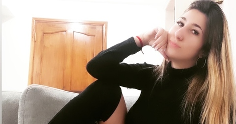 krystal_3 OnlyFans Leaked (33 Photos and 6 Videos) 

 picture 2