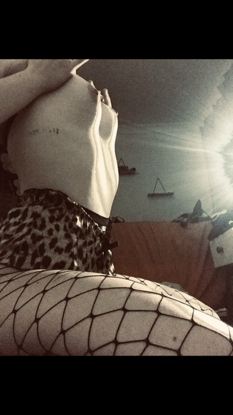 View kum_queeen OnlyFans videos and photos for free 

 picture 2