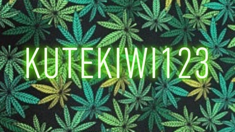 View kutekiwi123 (Alex Sativa) OnlyFans 572 Photos and 32 Videos gallery 

 picture 2
