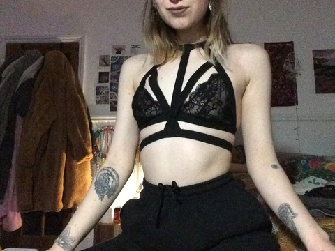 kvioletg OnlyFans Leaked 

 picture 2