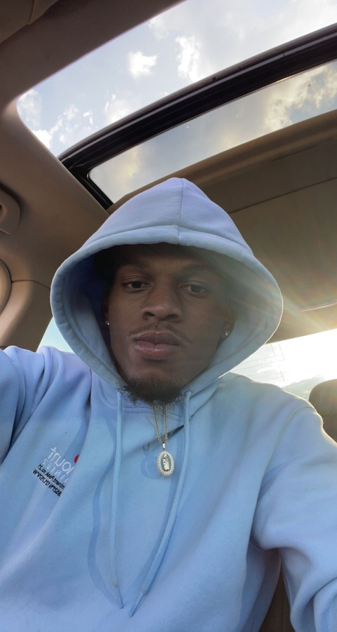 View kxngdemetrius OnlyFans content for free 

 picture 2