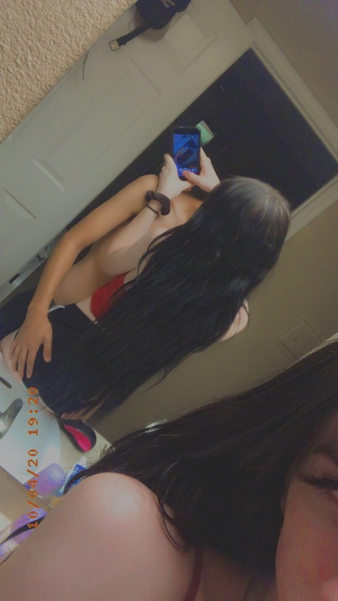 kylieeisabellaa OnlyFans Leaked 

 picture 2