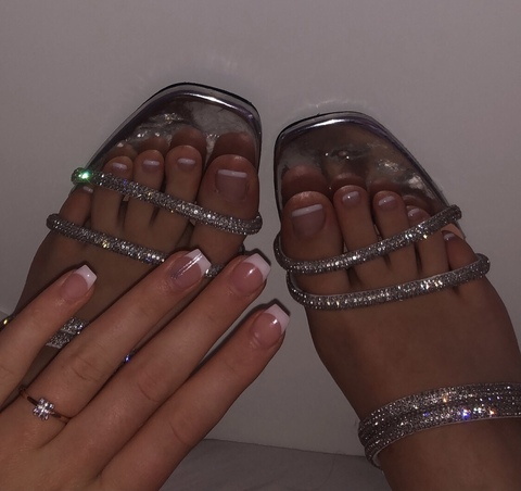 la.doctora (emilia) free OnlyFans content 

 picture 2