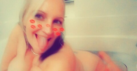View Jewellzzz (ladyjewellzzz) OnlyFans 68 Photos and 12 Videos for free 

 picture 2