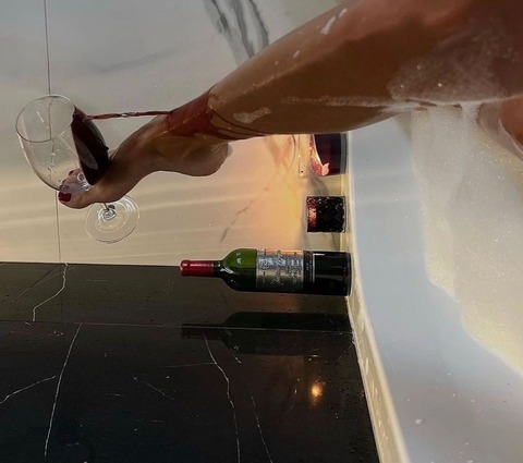 View ladyqueen00 OnlyFans videos and photos for free 

 picture 2