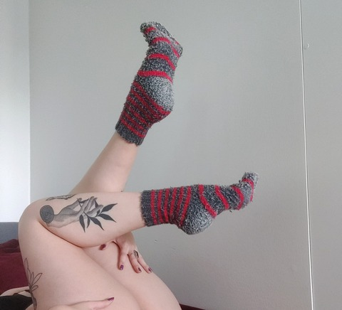 Get Free access to @ladywoolsocks (Jess) Leaks OnlyFans 

 picture 2