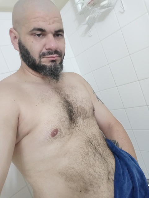 Free access to lakelandlongesttongue (love to eat pussy) Leaked OnlyFans 

 picture 2
