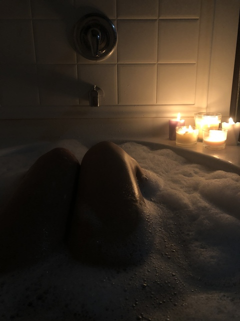 lalalalauren712 (Lalalalauren712) OnlyFans Leaked Pictures & Videos 

 picture 2