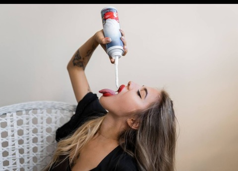 lanaonbanana (🤤Lana Banana🍌 SEXOLOGIST/PLAYBOY STAR🍓) free OnlyFans Leaks 

 picture 2