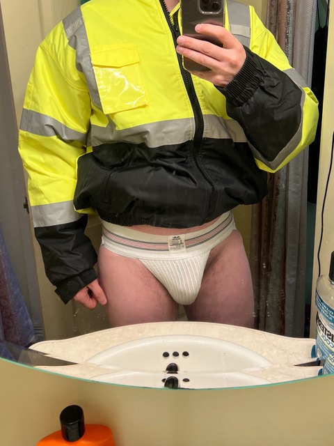 landscaperdude OnlyFans Leaks (72 Photos and 14 Videos) 

 picture 2