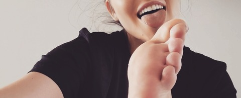 larafxxt (Lara 👣) OnlyFans content 

 picture 2