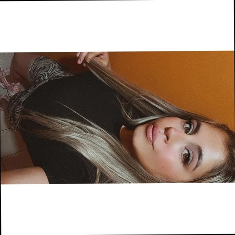 View Aylen (lareynis) OnlyFans 28 Photos and 2 Videos leaks 

 picture 2