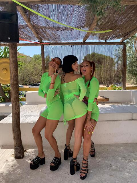 Download las_supernenas OnlyFans videos and photos for free 

 picture 2