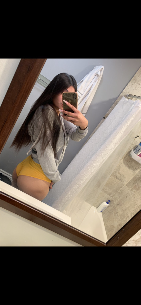 View lashessss_xo OnlyFans content for free 

 picture 2