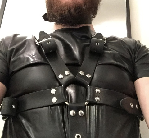 Download latexslave OnlyFans content free 

 picture 2