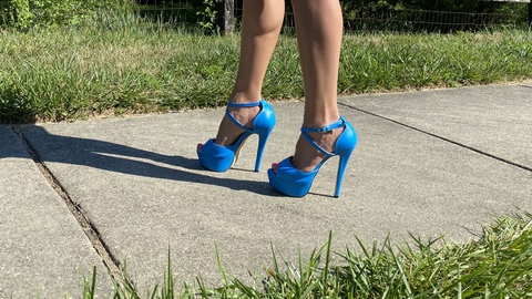 latinmominheels (Latin Mom In Heels) free OnlyFans Leaked Pictures and Videos 

 picture 2