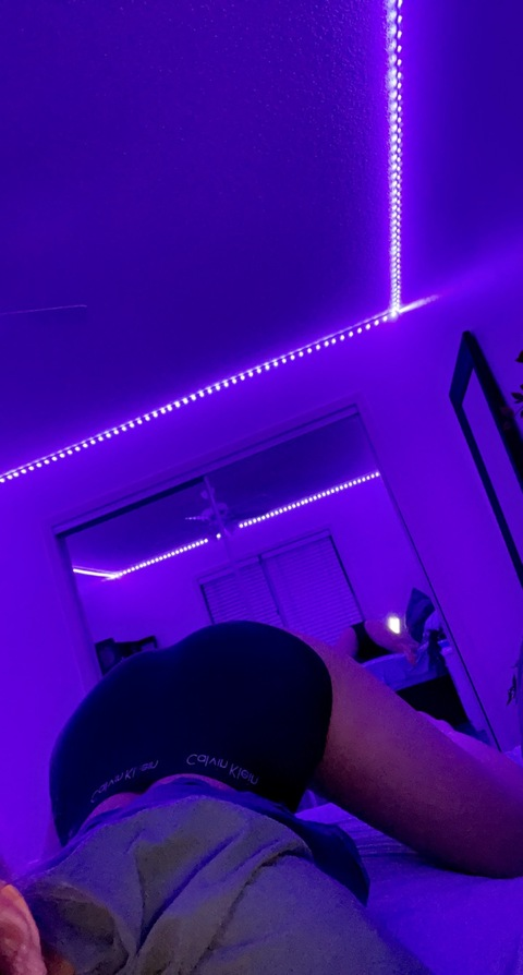 laura.livelyy (Laura Lively) free OnlyFans Leaked Pictures & Videos 

 picture 2