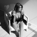 lauralola OnlyFans Leak (0 Photos and 0 Videos)
picture 1