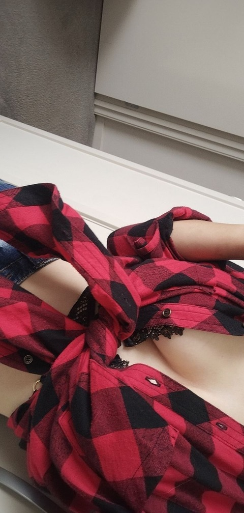 lauren.lane (Lauren Lane) OnlyFans Leaks 

 picture 2