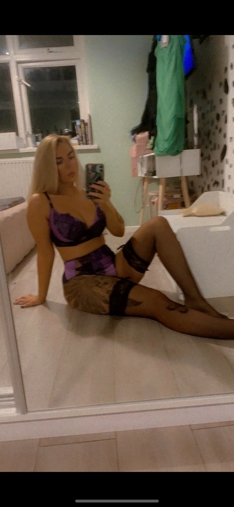 View laurenej92 OnlyFans videos and photos for free 

 picture 2